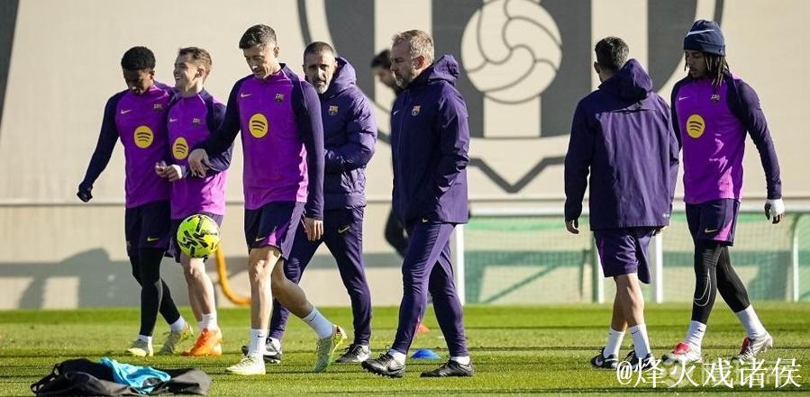弗里克安排全队休假一天,为备战周末联赛调整状态 弗里克安排全队休假一天,为备战周末联赛调整状态