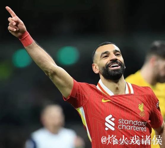 利物浦暂息风波!34岁稳健核心出面 萨拉赫全力备战非洲杯 利物浦暂息风波!34岁稳健核心出面 萨拉赫全力备战非洲杯